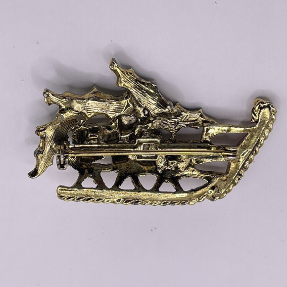 Vintage Christmas Sled Santa's Sleigh Pin Brooch Presents Enamel Rhinestone Gold - Picture 5 of 7